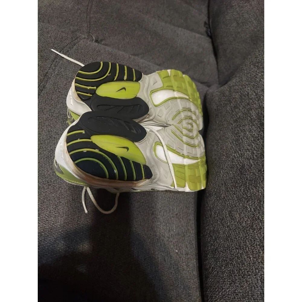 NIKE‎ Air Womens Size 9 Lime Green White Shoes Crossfit Running Shoes